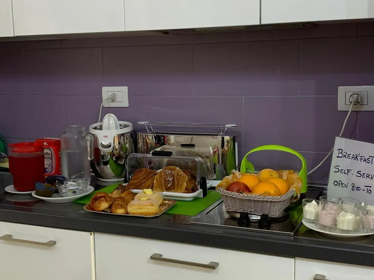 B&B Youbed Extra Roma Bed & Breakfast